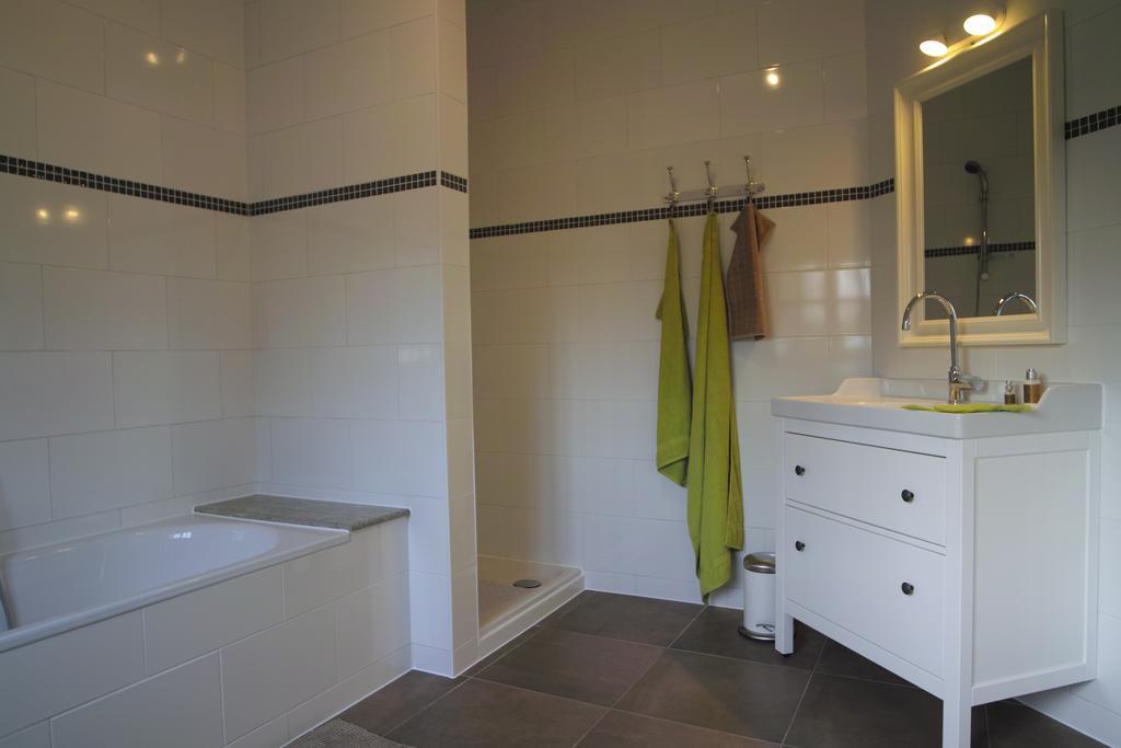 Bed & Breakfast De Kleine Magnolia Tessenderlo Exterior foto